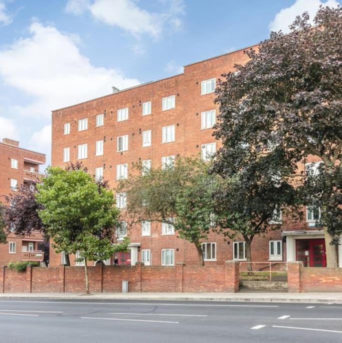 Top Floor 1 Bedroom Apartment With Views Over Londra Esterno foto
